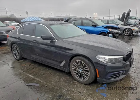 2019 BMW 530E из США, поврежденный, VIN WBAJA9C54KB388979